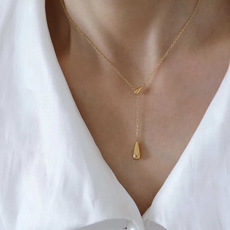 COLLAR ABRIL