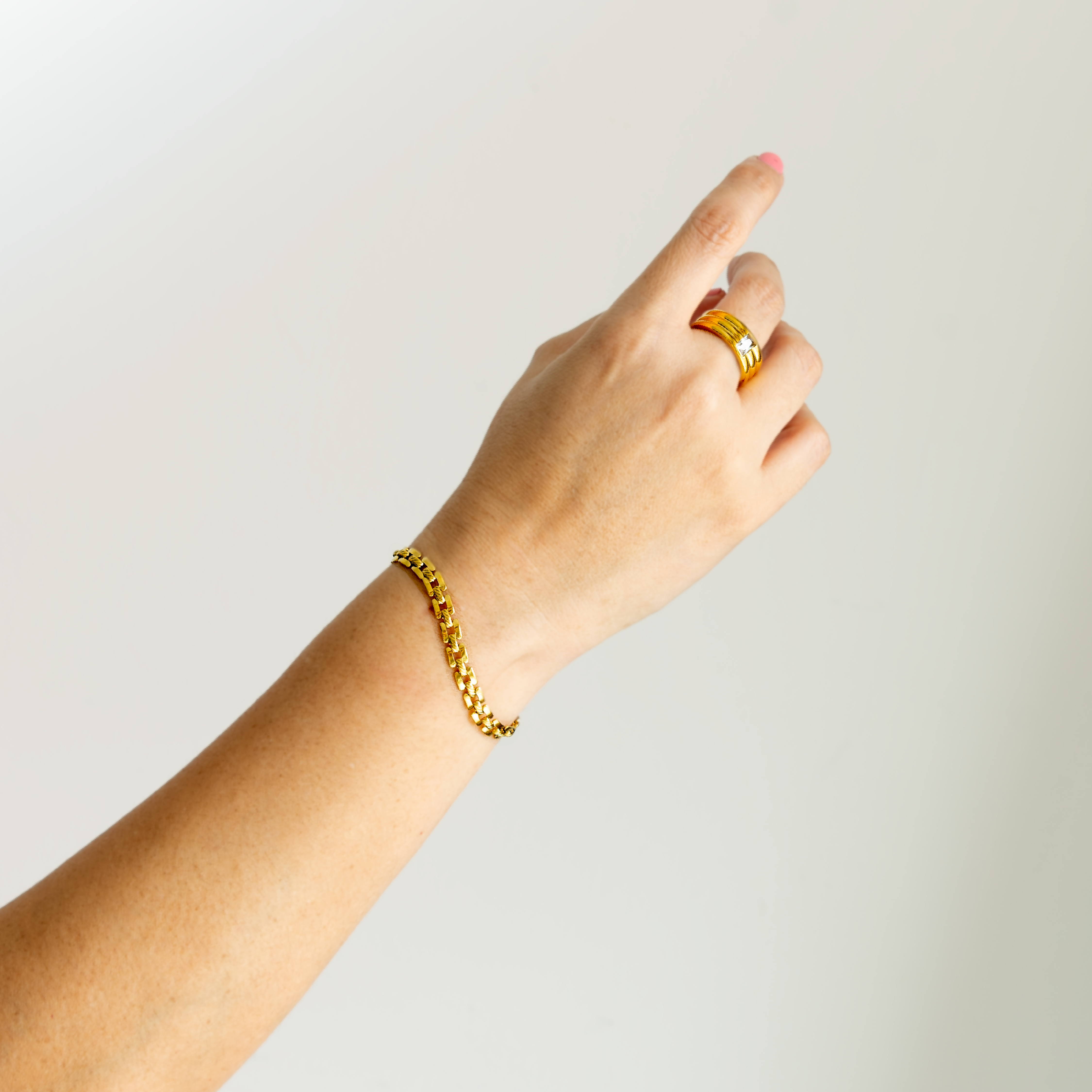 PULSERA BÉLICA